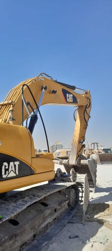 حفاره حجم 320