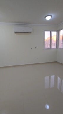 استوديو في مجمع كامل الخدمات 