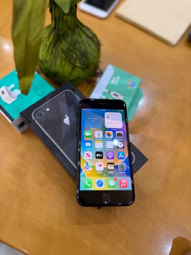 I phone 8 USA orignal with warranty