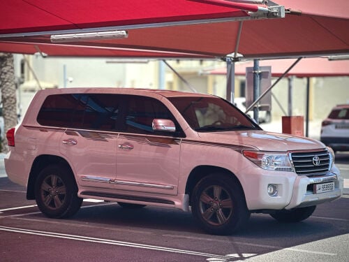 Landcrusier GXR V8 2015 