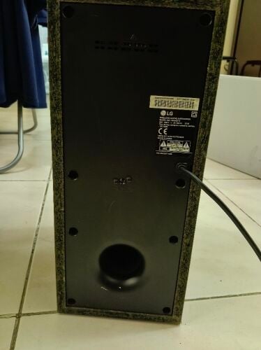 LG woofer