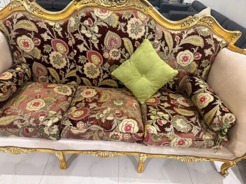 للبيع
