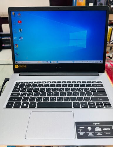 acer aspire 1