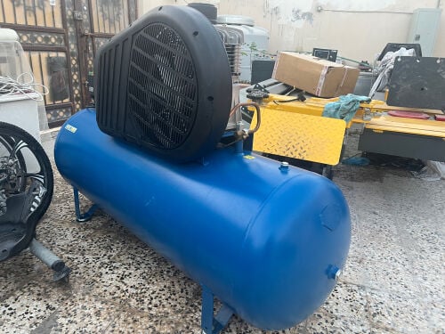 Air compressor 