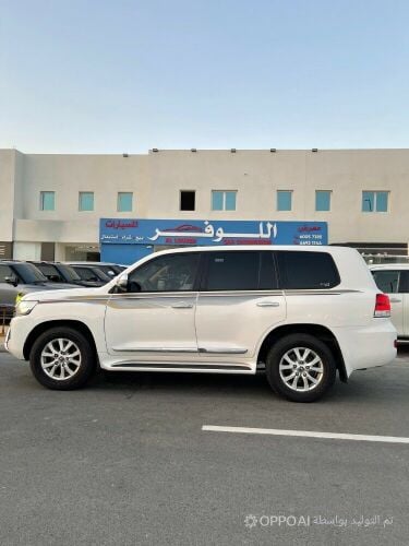 Toyota Land Cruiser GXR
Model 2016