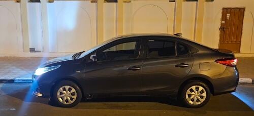 Low kms, perfectly maintained Yaris
