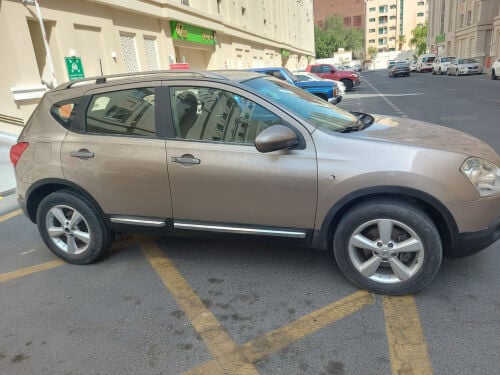 Qashqai Nissan Jeep 2009 good condi
