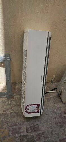 Frigidaire brand Ac 1.5 ton
