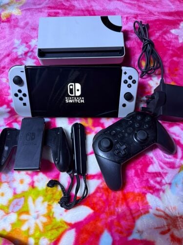 Nintendo switch OLED Storage 256gb