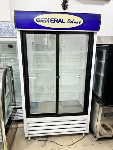 Double door chiller