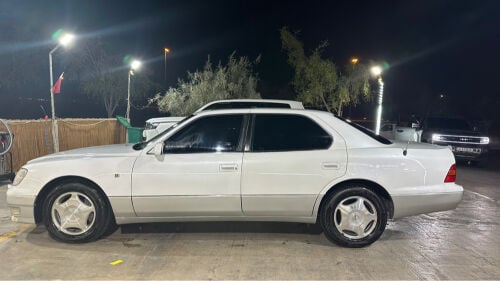 لكسز ال اس 400 
