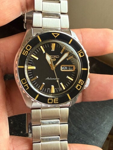 Seiko 5 premium under Warranty 