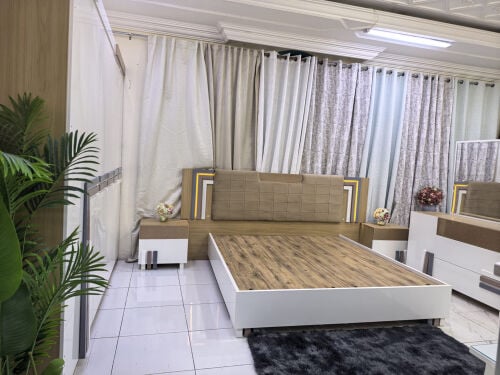 Midas branded full bedroom set 