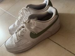 Nike airforce shoes for 100qr only 