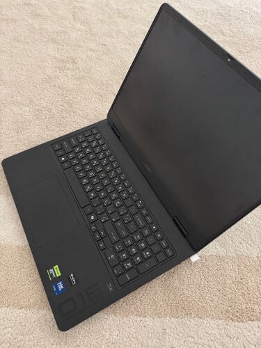 لابتوب قيمنق جديد وقوي