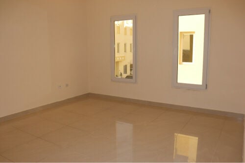 ‏Villa for rent in compound 