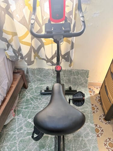 جهاز تمرين رياضي 