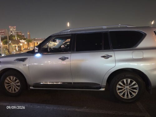 بيع سيارة نيسان بترول مالك اول