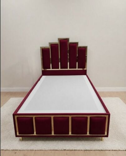 Complete bedroom set, bed, New New