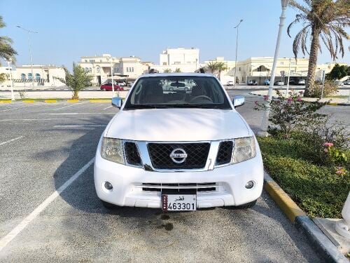 Nissan Pathfinder Full Option