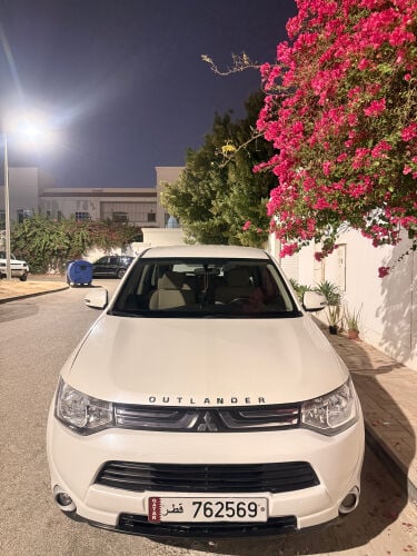 Mitsubishi outlander 2014