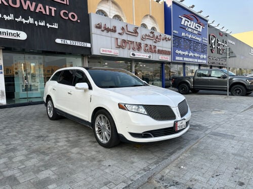 LINCOLN MKT 2015 130km