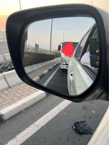 مطلوب زجاج يمين اصليه او مستعمله