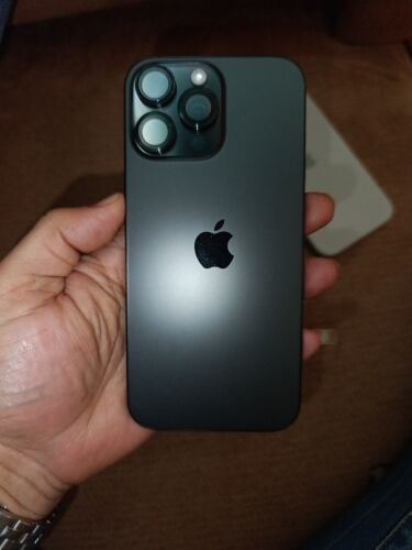ايفون 16بره ماكس