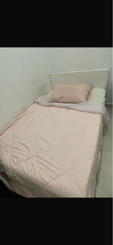 2 single beds with matress