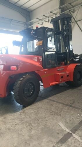 All Types Forklift Equipment Rent