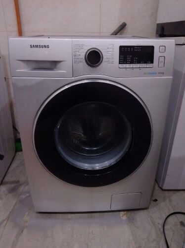 8 kg washing machine for sell.