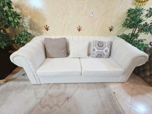 3 setar Sofa like new