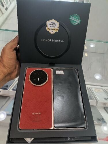 HONOR Magic V6 (512)gb 16ram