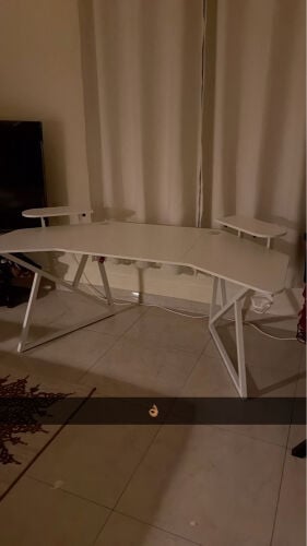 طاوله لعب 