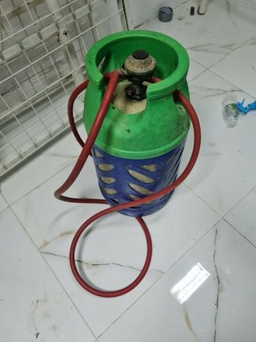 gas cylinder