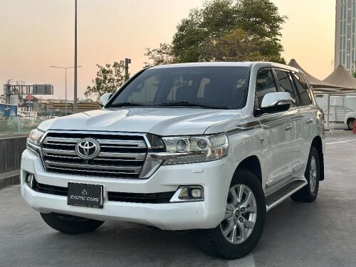 Land Cruiser VXR 2017
