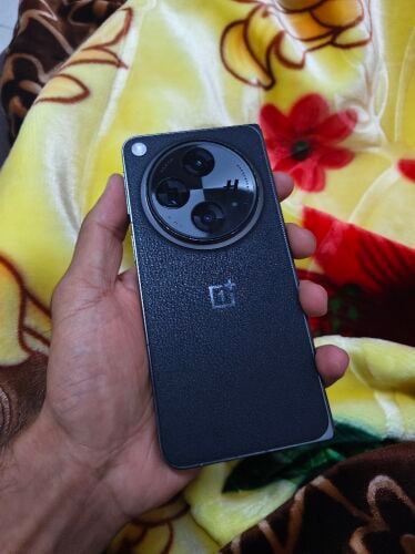 OnePlus open