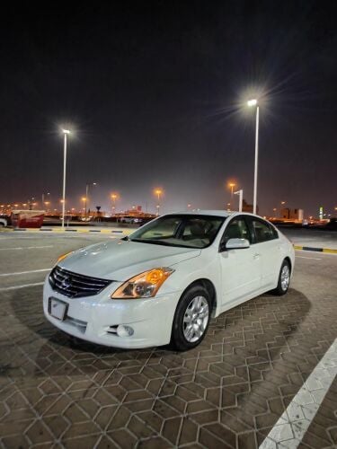 nissan altima 2012 - low milage