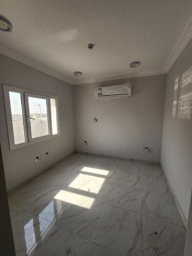 استوديو للايجار في الوكره