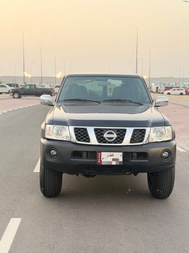 نيسان سفاري 