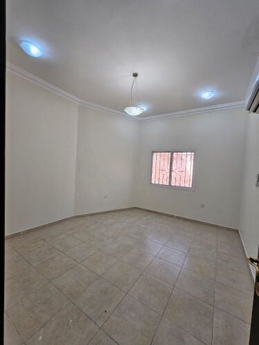 Apartment with a semi-private entra