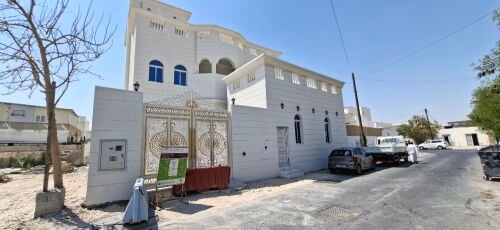 للإيجار فيلا في معيذر الشمالي
