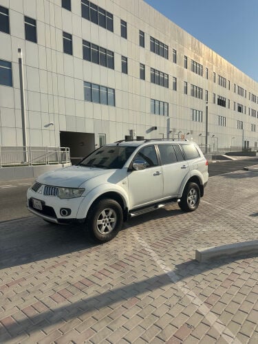 Pajero Sport Model 2010 