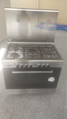فرن للبيع 