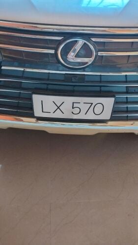 LX570 CAR