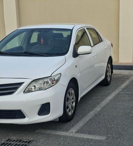 Toyota Corolla ( 2013 ) 1.8 Low KM