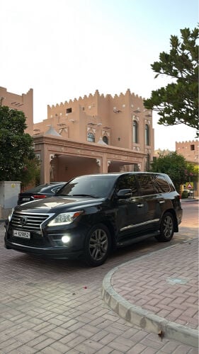 2014 Lexus LX 570 S fully loaded