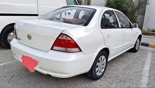 Nissan sunny 2012
