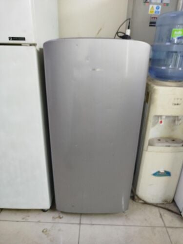 Samsung small single door fridge