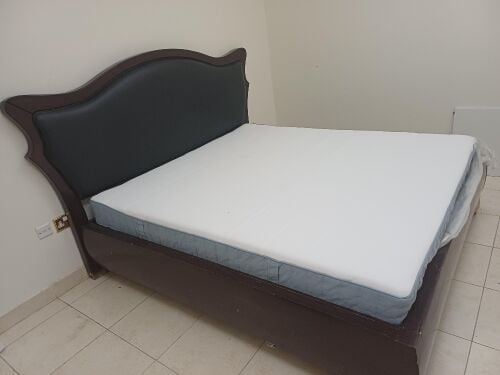 bed 180 CM
